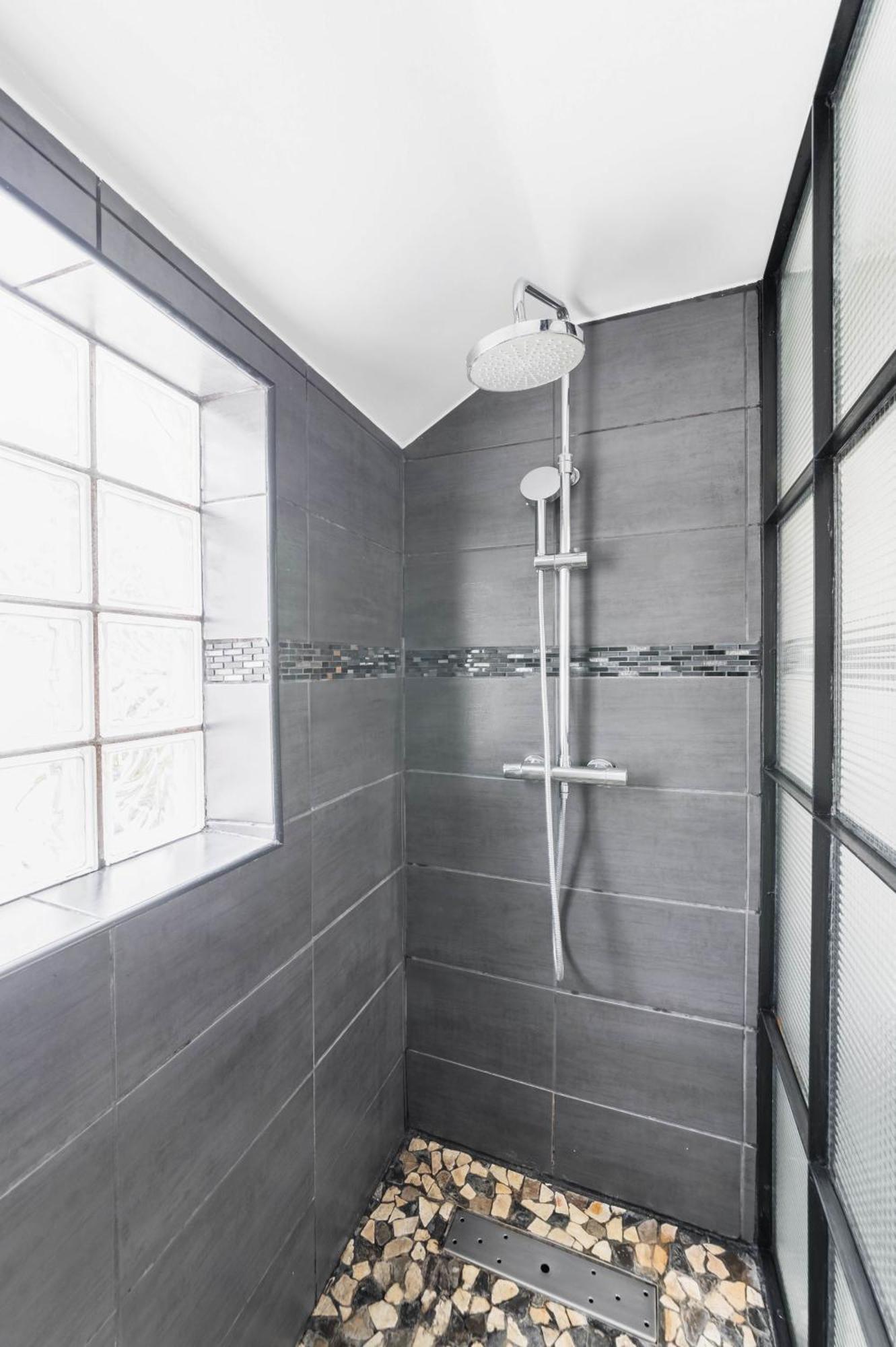 Villa Romainville Paris Pour 8 Personnes - Flat-Guest Ngoại thất bức ảnh